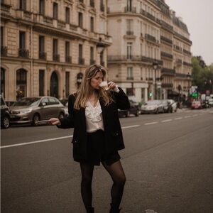 Meet your Posher, Valeria